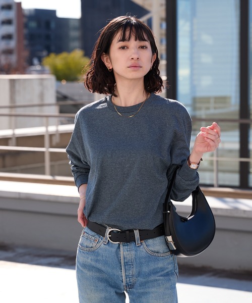 GILDAN(ギルダン)の「【お気に入り数6万人突破】GILDAN / ギルダン 6.0オンス USA ウルトラコットン ビッグシルエット クルーネック リブロングスリーブTシャツ 長袖 2026年春夏(Tシャツ/カットソー・レディース・ナチュラル/ホワイト/ブラック/グレー/イエロー/ネイビー/アッシュグレー/ライトブルー/チャコール/ダークブラウン/オリーブ/オレンジ/ライム/パープル/レッド系その他/マルーン/グリーン系その他/グリーン系その他2/ライトピンク/インディゴブルー/ゴールド/ライトブラウン/グレー系その他・2XL/L/S/XL/M/3XL)」の5枚目の写真