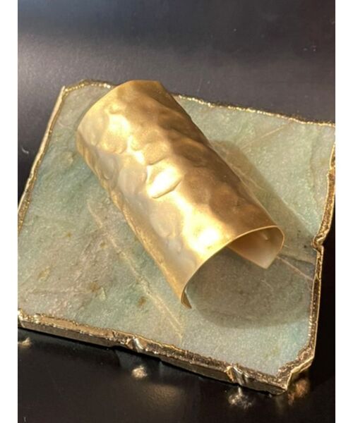 MURUA（ムルーア）の「クラッシュメタルヘアピアス（バレッタ/ヘアクリップ・レディース・シルバー/ゴールド・FREE）」の2枚目の写真