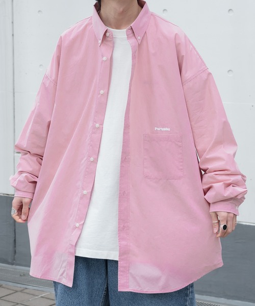 Perushu（ペルーシュ）の「オーバーサイズワンポイントシャツ（シャツ/ブラウス・メンズ・ライトブルー/ピンク/イエロー/ホワイト・LARGE/MEDIUM）」の4枚目の写真