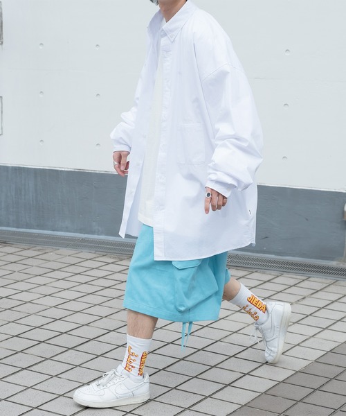 Perushu（ペルーシュ）の「オーバーサイズワンポイントシャツ（シャツ/ブラウス・メンズ・ライトブルー/ピンク/イエロー/ホワイト・LARGE/MEDIUM）」の9枚目の写真