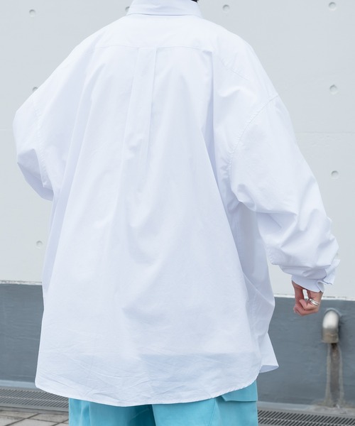 Perushu（ペルーシュ）の「オーバーサイズワンポイントシャツ（シャツ/ブラウス・メンズ・ライトブルー/ピンク/イエロー/ホワイト・LARGE/MEDIUM）」の16枚目の写真