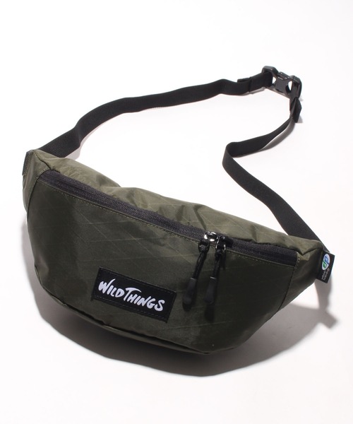 WILD THINGS（ワイルドシングス）の「【WILD THINGS/ワイルドシングス】ワンポイントロゴ ウエストバッグ（ボディバッグ/ウエストポーチ・メンズ・ホワイト/ベージュ/パープル/オリーブ/ターコイズブルー/オレンジ/マルチ/カモフラージュ/ブラック/グレー・FREE）」の5枚目の写真