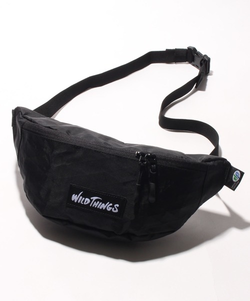 WILD THINGS（ワイルドシングス）の「【WILD THINGS/ワイルドシングス】ワンポイントロゴ ウエストバッグ（ボディバッグ/ウエストポーチ・メンズ・ホワイト/ベージュ/パープル/オリーブ/ターコイズブルー/オレンジ/マルチ/カモフラージュ/ブラック/グレー・FREE）」の2枚目の写真