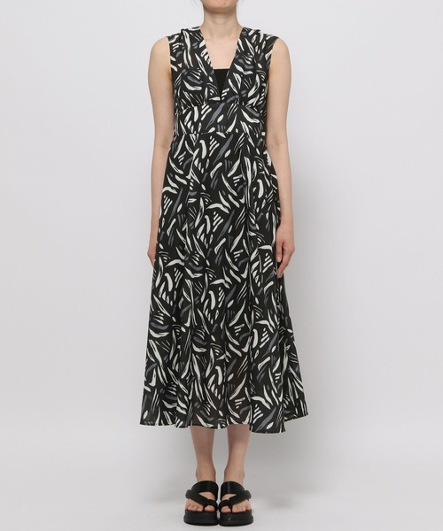 PAGEBOY(ページボーイ)の「リゾートプリントワンピース(ワンピース・レディース・オフホワイト/ブラック・FREE)」の13枚目の写真