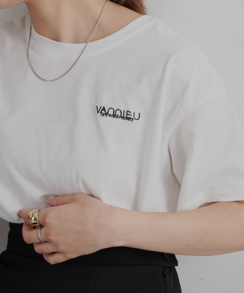 VANNIE U(ヴァニーユー)の「VANNIEU 3rd anniversary Tshirt(Tシャツ/カットソー・レディース・ホワイト・FREE)」の1枚目の写真