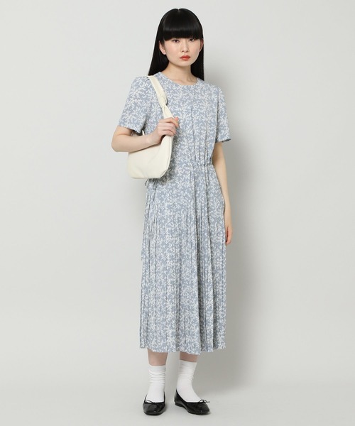 ALAND(エーランド)の「3.3Field Trip/SELF TIE WAISTワンピース 2299892(ワンピース・レディース・ライトブルー/ベージュ・FREE)」の7枚目の写真
