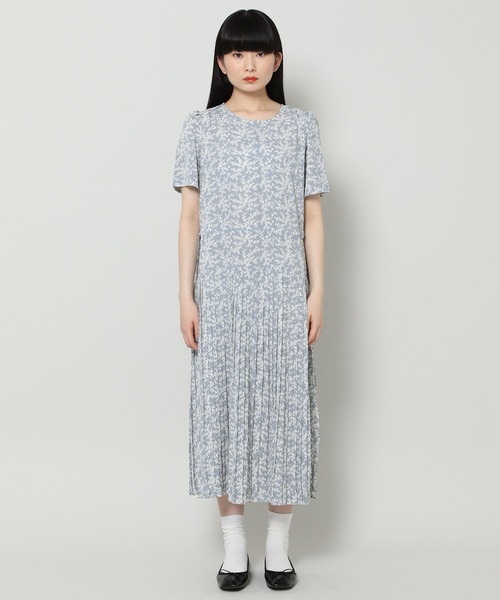 ALAND(エーランド)の「3.3Field Trip/SELF TIE WAISTワンピース 2299892(ワンピース・レディース・ライトブルー/ベージュ・FREE)」の10枚目の写真