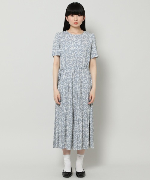 ALAND(エーランド)の「3.3Field Trip/SELF TIE WAISTワンピース 2299892(ワンピース・レディース・ライトブルー/ベージュ・FREE)」の11枚目の写真