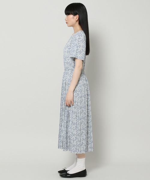 ALAND(エーランド)の「3.3Field Trip/SELF TIE WAISTワンピース 2299892(ワンピース・レディース・ライトブルー/ベージュ・FREE)」の12枚目の写真