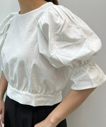 ショートブラウス