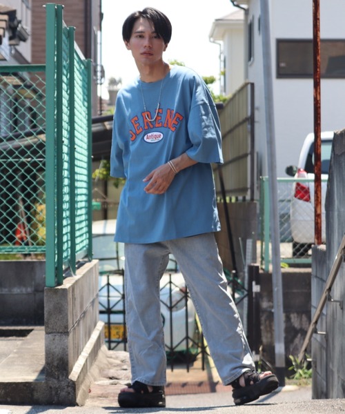 Bling Leads（ブリングリーズ）の「《Bling leads》ワッペンオーバーサイズTシャツ（Tシャツ/カットソー・レディース・ダークグリーン/スミクロ/グレイッシュブルー/ホワイト系1/ホワイト系2/ブルー系1/ブルー系2・MEDIUM/LARGE）」の17枚目の写真