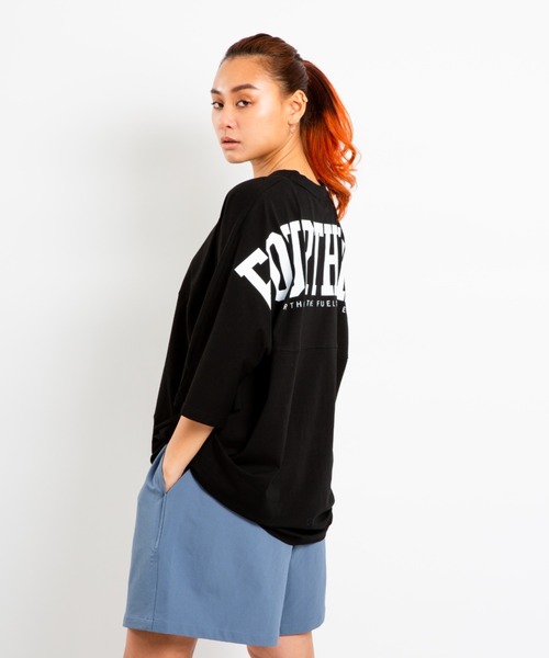 430（フォーサーティ）の「【430】S/S BIG LOGO C&S（Tシャツ/カットソー・メンズ・ホワイト/ブラック/パープル・1/2/3）」の2枚目の写真