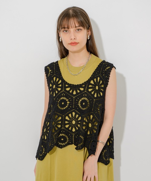 Paradise Picnic（パラダイスピクニック）の「クロシェ編みタンクトップ（ベスト・レディース・ブラック/ベージュ・FREE）」の3枚目の写真