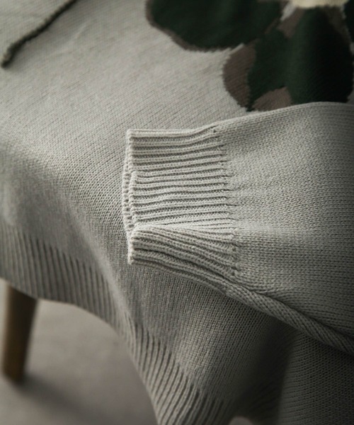 NILWAY（ニルウェイ）の「フラワージャガードクルーネックニット（ニット/セーター・メンズ・ライトグレー/ブラック・MEDIUM/LARGE）」の5枚目の写真