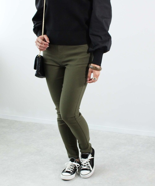 toucher du brise（トゥシェドブリーズ）の「【美脚が止まらない！】ストレッチスキニーパンツ（その他パンツ・レディース・ブラック/ベージュ/グレー/カーキ・61/64/67）」の16枚目の写真