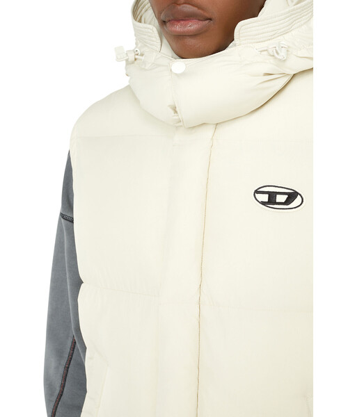 DIESEL ディーゼル ダウンベスト オーバルD メンズ 近年モデル DIESEL（ディーゼル）の「メンズ ダウン ベスト（ダウンベスト