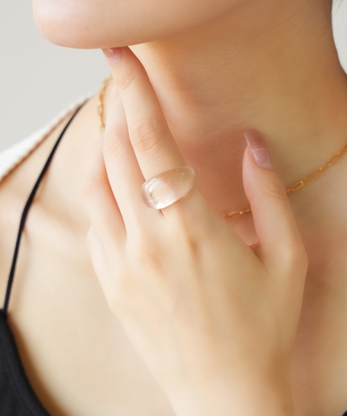 IAMUSE(アイアミューズ)の「クリアリング S0793【IAMUSE】(リング・レディース・クリア/クリアブラウン・FREE)」の4枚目の写真