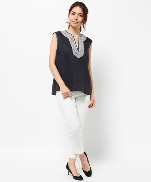 23区（ニジュウサンク）の「コルトレイクリネン ノースリーブブラウス（シャツ/ブラウス・レディース・ホワイト系/ネイビー系・40/38）」の11枚目の写真