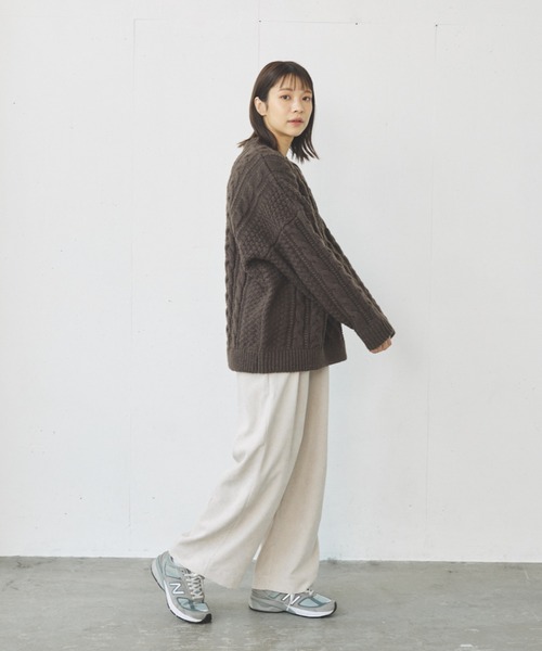 flaner（フラネ）の「Loose cable knit/ルーズケーブルニット（ニット/セーター・レディース・アイボリー/ブラウン・MEDIUM/LARGE）」の8枚目の写真