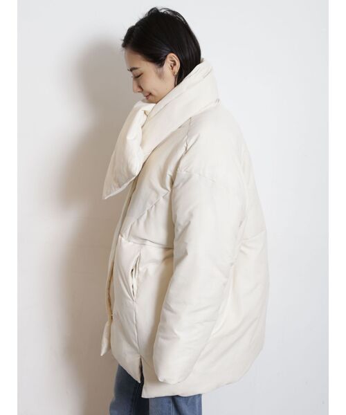 COTORICA（コトリカ）の「ファイバーダウンブルゾン（ブルゾン・レディース・アイボリー/パープル/ブラック・FREE）」の4枚目の写真