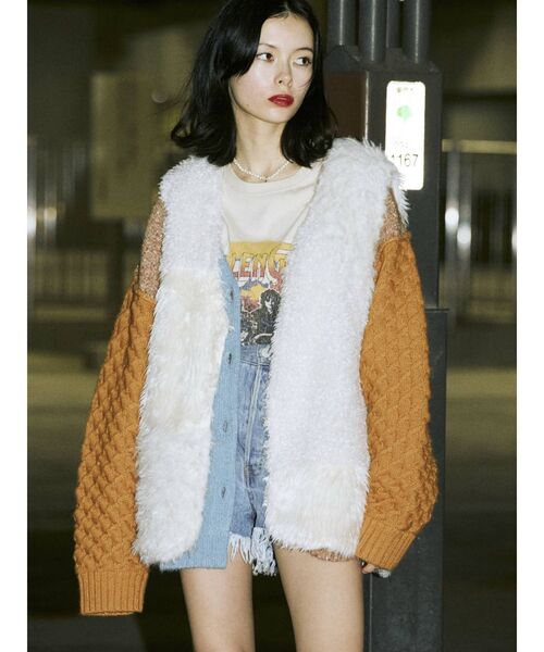 jouetie（ジュエティ）の「クレイジーファーベスト（ベスト・レディース・ブラック/アイボリー/その他1・MEDIUM）」の2枚目の写真