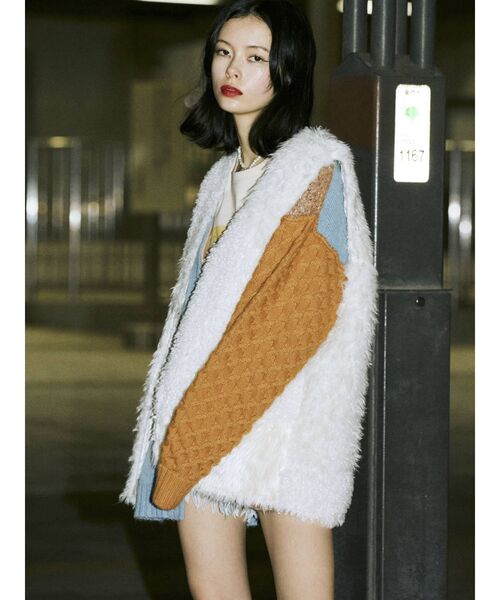 jouetie（ジュエティ）の「クレイジーファーベスト（ベスト・レディース・ブラック/アイボリー/その他1・MEDIUM）」の4枚目の写真