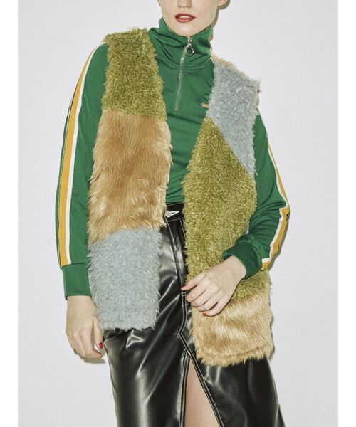 jouetie（ジュエティ）の「クレイジーファーベスト（ベスト・レディース・ブラック/アイボリー/その他1・MEDIUM）」の9枚目の写真