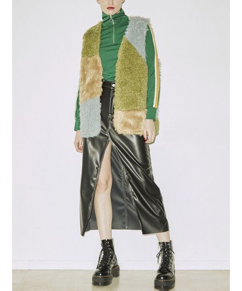 jouetie（ジュエティ）の「クレイジーファーベスト（ベスト・レディース・ブラック/アイボリー/その他1・MEDIUM）」の12枚目の写真