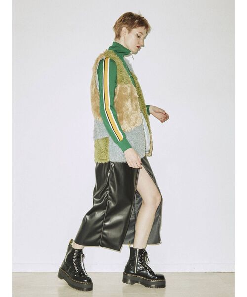 jouetie（ジュエティ）の「クレイジーファーベスト（ベスト・レディース・ブラック/アイボリー/その他1・MEDIUM）」の16枚目の写真