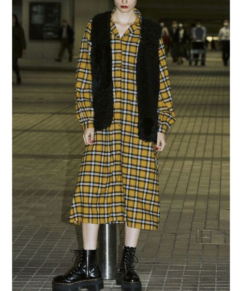 jouetie（ジュエティ）の「クレイジーファーベスト（ベスト・レディース・ブラック/アイボリー/その他1・MEDIUM）」の21枚目の写真