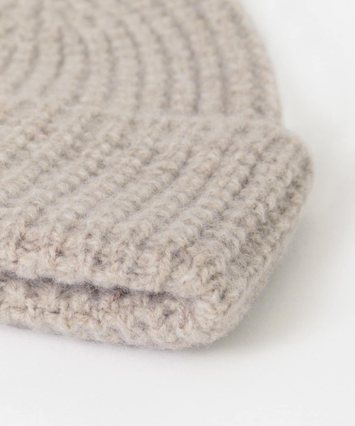 ROBERT MACKIE（ロバートマッキー）の「『別注』ROBERT MACKIE×DOORS　Knit Cap（ニットキャップ/ビーニー・レディース・グレー/ベージュ/レッド・-）」の8枚目の写真