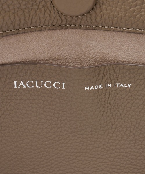IACUCCI（イアクッチ）の「エーラ S CERVO（トートバッグ）」 - WEAR