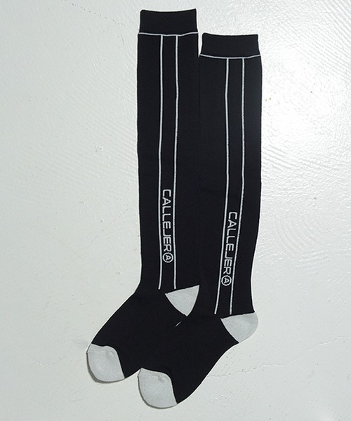 GIORDANO（ジョルダーノ）の「[ CALLEJERA ] KNEE HIGH SOCKS（ソックス/靴下・レディース・ダークグリーン/ブラック/ネイビー・FREE）」の4枚目の写真
