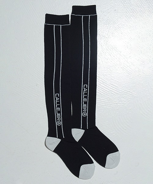 GIORDANO（ジョルダーノ）の「[ CALLEJERA ] KNEE HIGH SOCKS（ソックス/靴下・レディース・ダークグリーン/ブラック/ネイビー・FREE）」の5枚目の写真