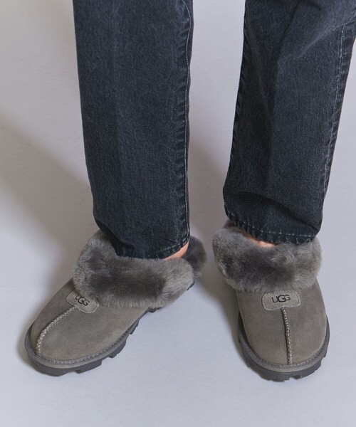 UGG(アグ)の「<UGG>COQUETTE ムートンスリッパ(モカシン/デッキシューズ・レディース・ダークグレー・7)」の2枚目の写真