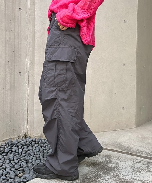 Snap club(スナップクラブ)の「【Snap club】ナイロンミリタリーカーゴパンツ(その他パンツ・レディース・ブラック/チャコールグレー/ホワイト・FREE)」の20枚目の写真