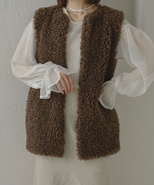 Ambre Neige(アンブルネージュ)の「プードルフェイクファーベスト/【WEB/EC限定商品】(ベスト・レディース・ダークブラウン/アイボリー/ライトブラウン・FREE)」の3枚目の写真