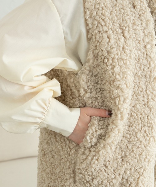 Ambre Neige(アンブルネージュ)の「プードルフェイクファーベスト/【WEB/EC限定商品】(ベスト・レディース・ダークブラウン/アイボリー/ライトブラウン・FREE)」の7枚目の写真
