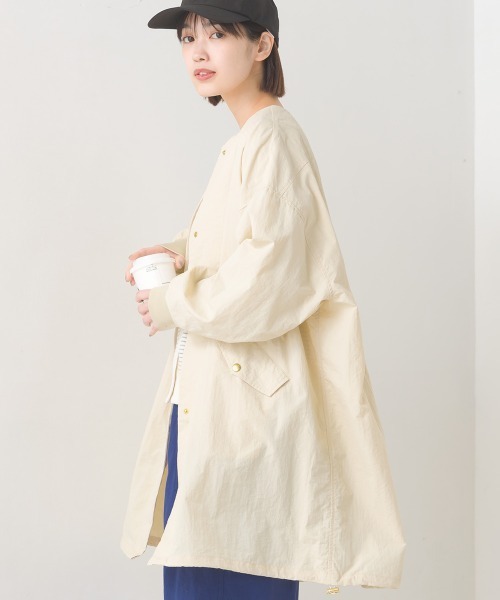 OMNES（オムネス）の「撥水加工ナイロンノーカラー裾ドローコードブルゾン（ブルゾン・レディース・ブラック/ベージュ/アイボリー/カーキ/グレイッシュベージュ/ライトブルー・FREE）」の14枚目の写真