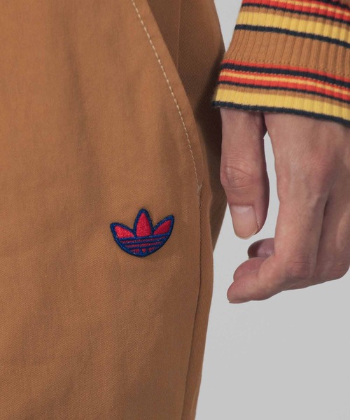 adidas Originals（アディダスオリジナルス）の「adidas/WB CHINO PANT/HG6268（チノパンツ・メンズ・ベージュ・MEDIUM）」の9枚目の写真