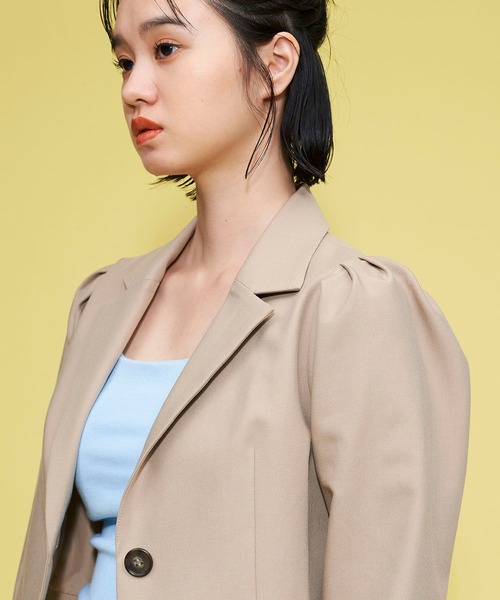 FOREVER 21（フォーエバー トゥエンティーワン）の「【FEMININE】コンパクトテーラードジャケット（テーラードジャケット・レディース・ブラウン系その他/ベージュ・MEDIUM/SMALL）」の7枚目の写真