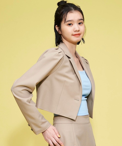 FOREVER 21（フォーエバー トゥエンティーワン）の「【FEMININE】コンパクトテーラードジャケット（テーラードジャケット・レディース・ブラウン系その他/ベージュ・MEDIUM/SMALL）」の10枚目の写真