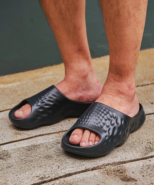 NEW BALANCE（ニューバランス）の「New Balance Fresh Foam MRSHN W3（サンダル・メンズ・ブラック/ホワイト・27/28/26）」の2枚目の写真