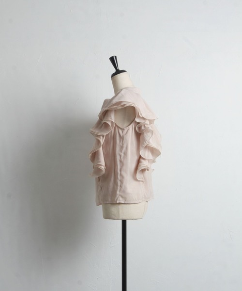 tocco closet(トッコ クローゼット)の「前後2WAYボウタイリボンラッフルフリルブラウス(シャツ/ブラウス・レディース・オフホワイト/ベージュ・M)」の14枚目の写真