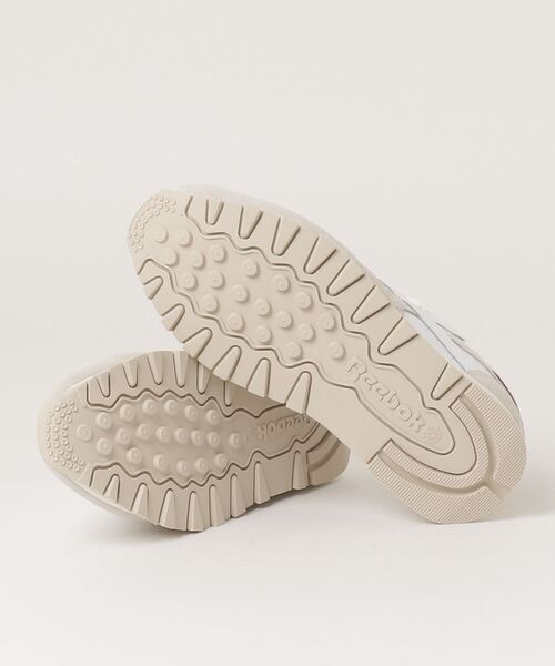 Reebok（リーボック）の「クラシックレザー / CLASSIC LEATHER（スニーカー・レディース・ホワイト/アイボリー・22.5cm/23.0cm/23.5cm/24.5cm/24.0cm/25.0cm/25.5cm/26.0cm/22.0cm）」の3枚目の写真
