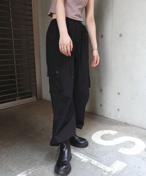 CORNERS(コーナーズ)の「カラーカーゴパンツ(カーゴパンツ・レディース・ブラック/ピンク/グリーン/ベージュ系その他・M/L)」の11枚目の写真