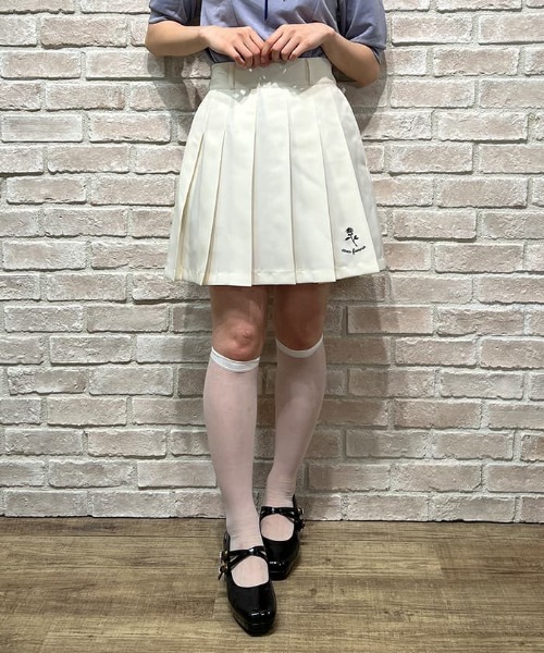 axes femme(アクシーズファム)の「刺繍入プリーツキュロット(その他パンツ・レディース・ブラック/グレー/キナリ・FREE)」の4枚目の写真