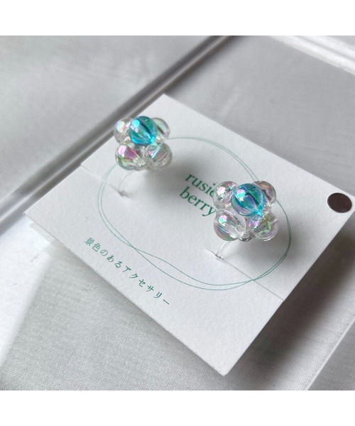 tone(トーン)の「【rusieberry】bubbles flower 4枚花びら mini(MA)(イヤリング・レディース・ブルー系その他・FREE)」の1枚目の写真