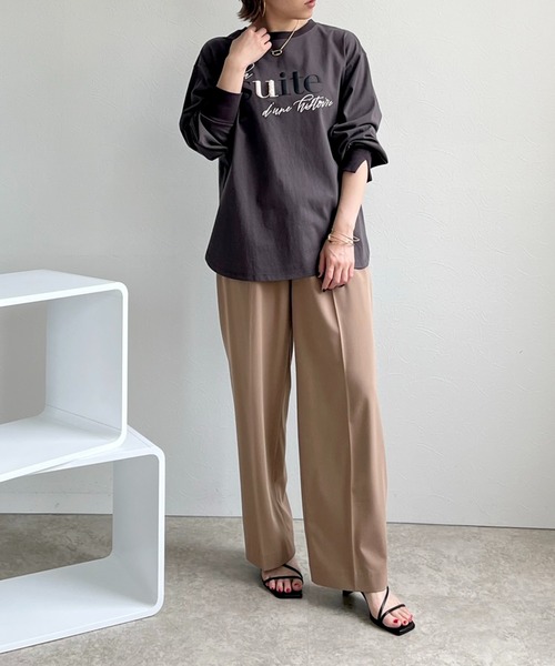 LHELBIE(レルビエ)の「パール+発泡プリントロゴロンT(Tシャツ/カットソー・レディース・オフホワイト/ピンク/ブルーグレー/チャコールグレー・M)」の8枚目の写真