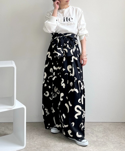 LHELBIE(レルビエ)の「パール+発泡プリントロゴロンT(Tシャツ/カットソー・レディース・オフホワイト/ピンク/ブルーグレー/チャコールグレー・M)」の17枚目の写真